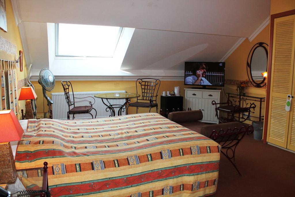 Hotel Le Relais De Pommard Francorchamps Quarto foto